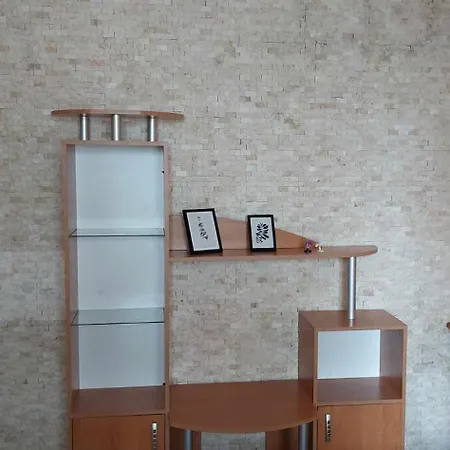 Moni 2 Apartment