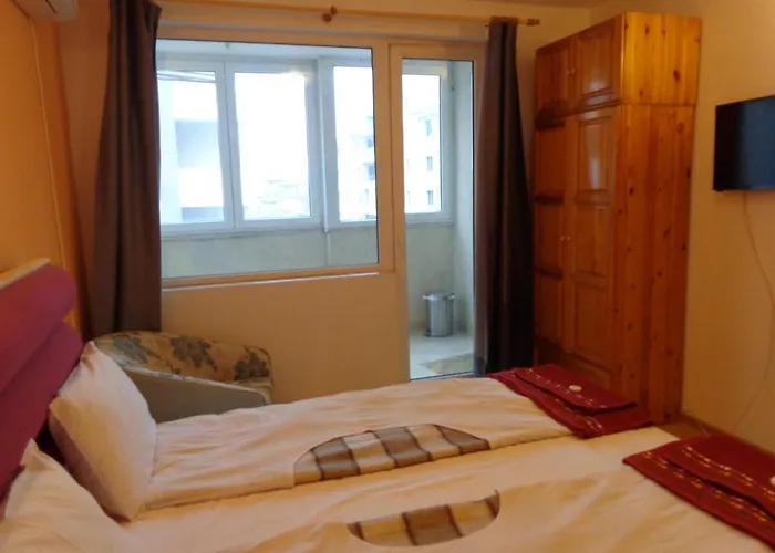 Appartement Moni 2 *